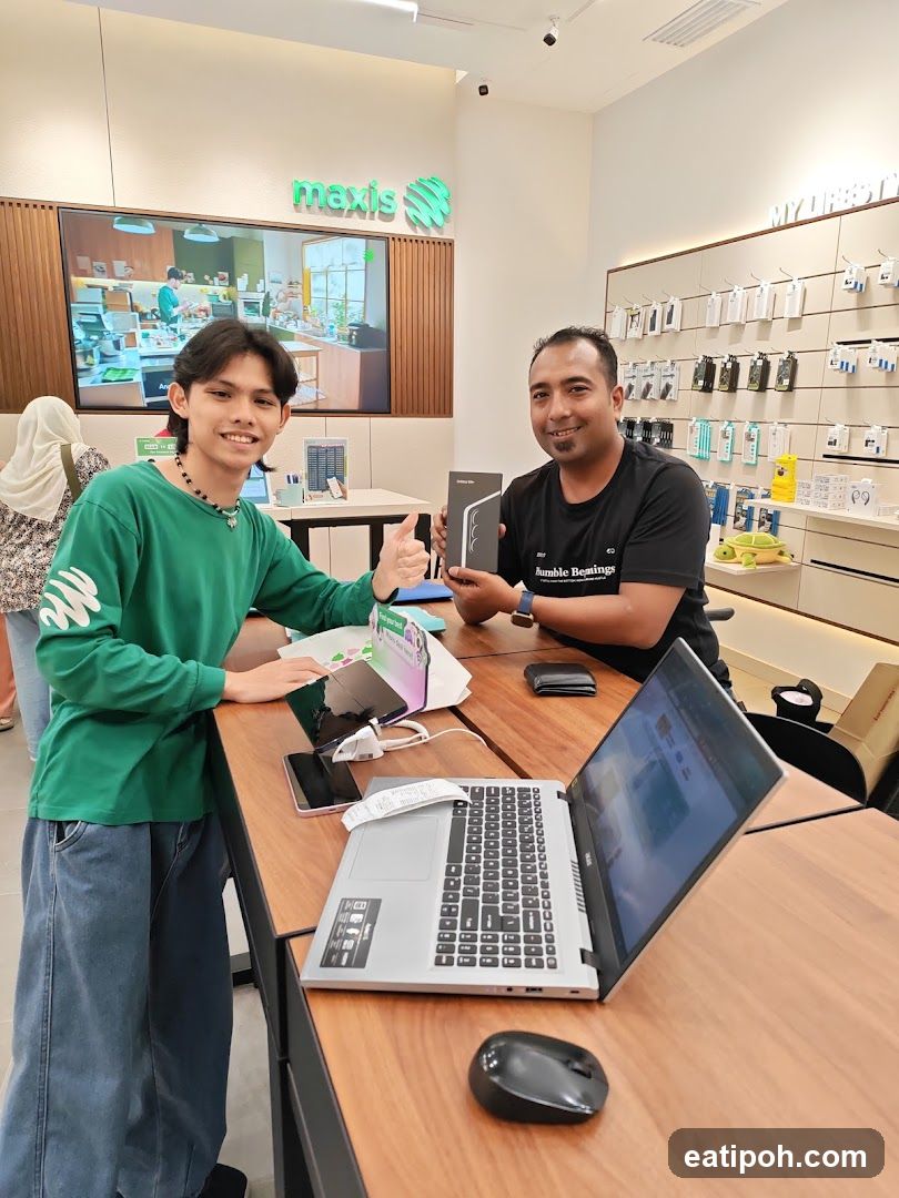 Inside Maxis Store