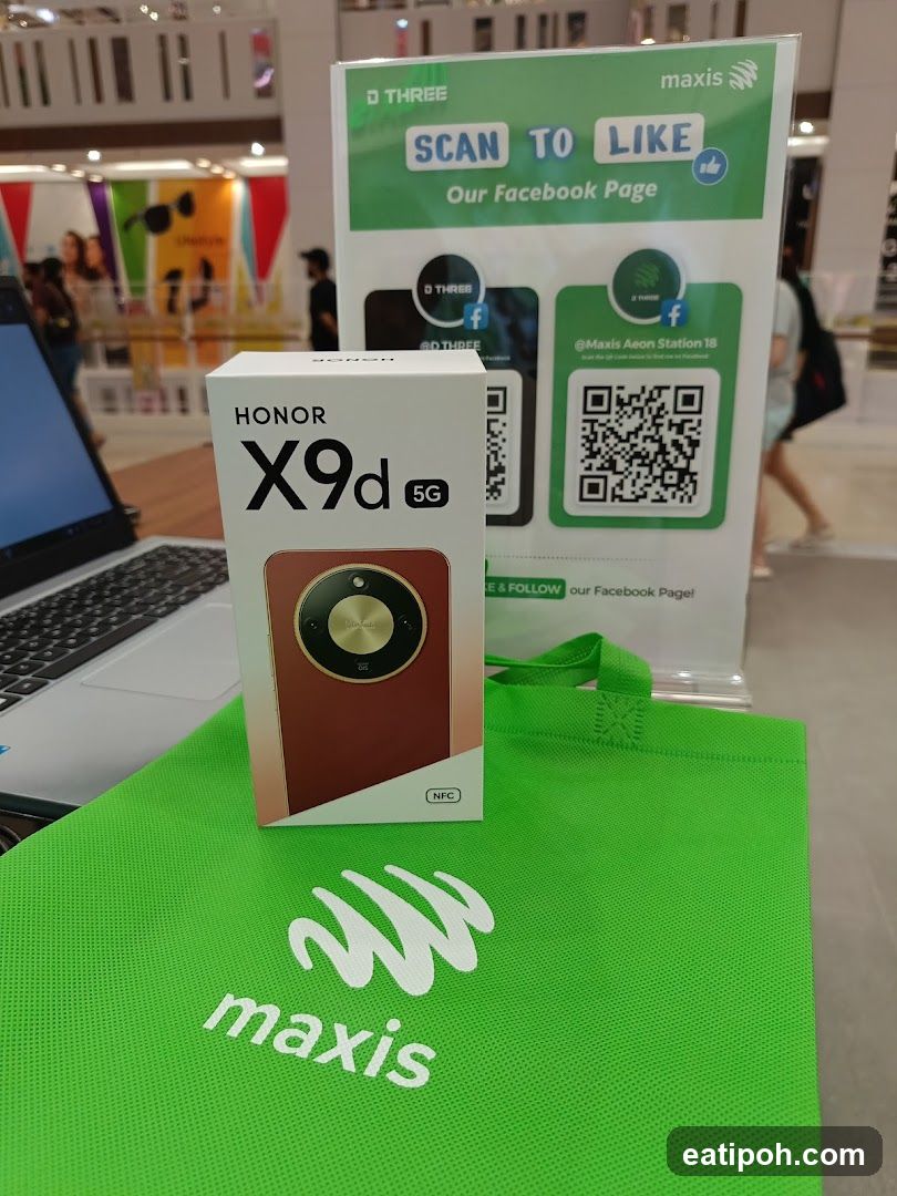 Maxis Promotion Booth