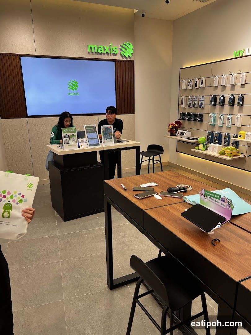 Maxis Store Interior