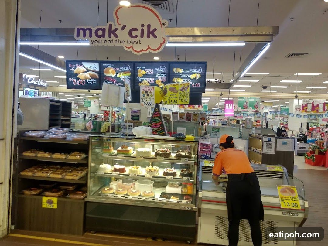 Mak'cik Bakery Counter