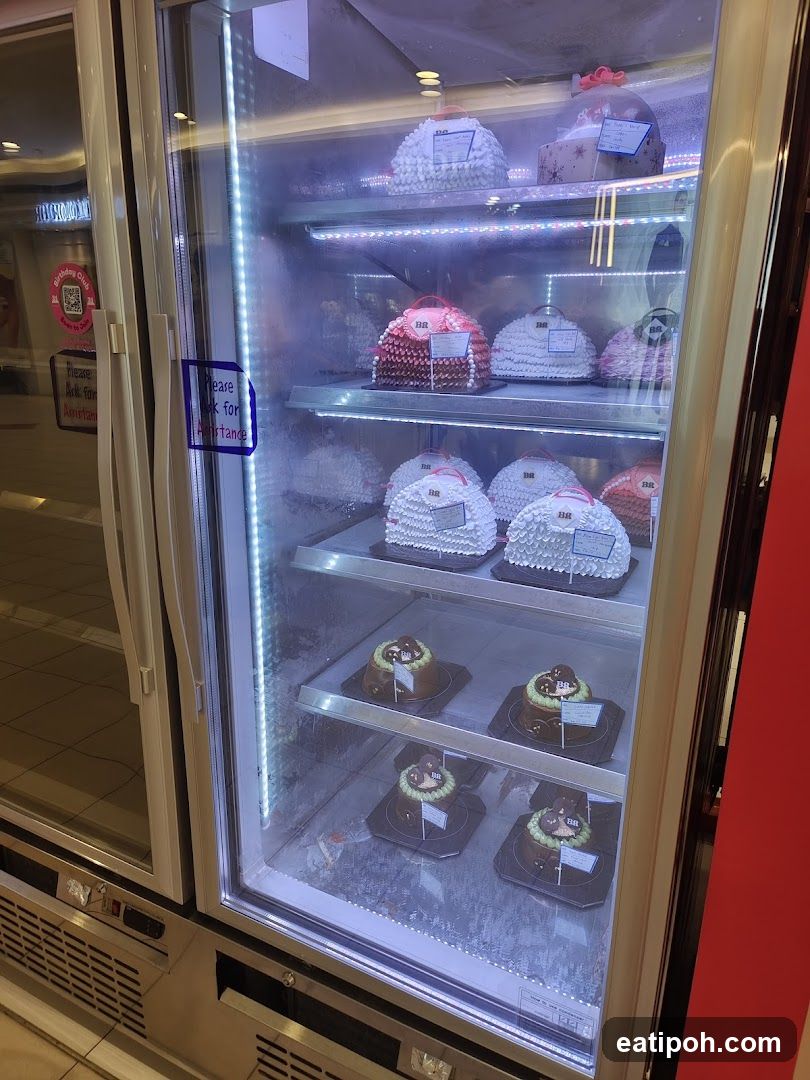 Cake Display Refrigerator