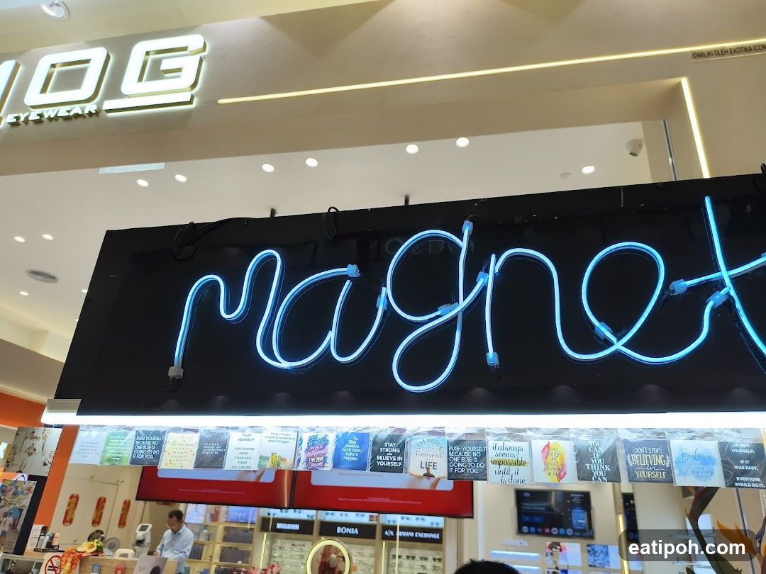 Magnet Store Interior