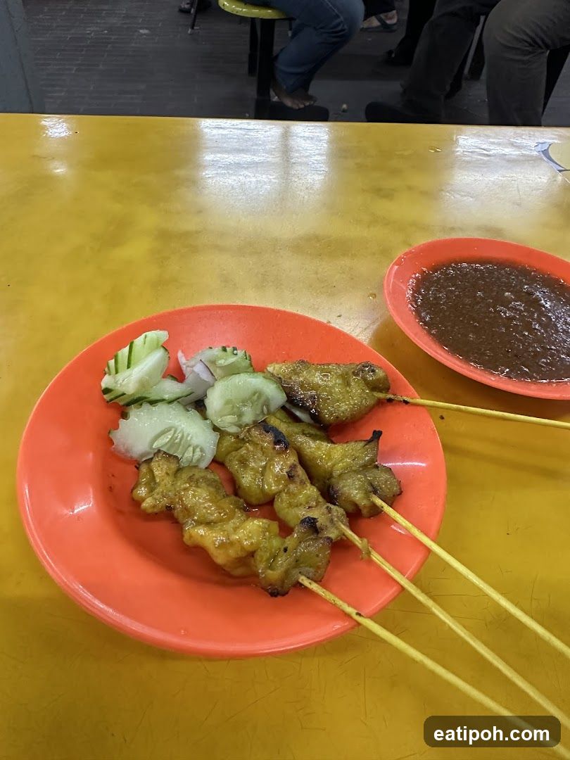 Satay with Sauce and Vegetables