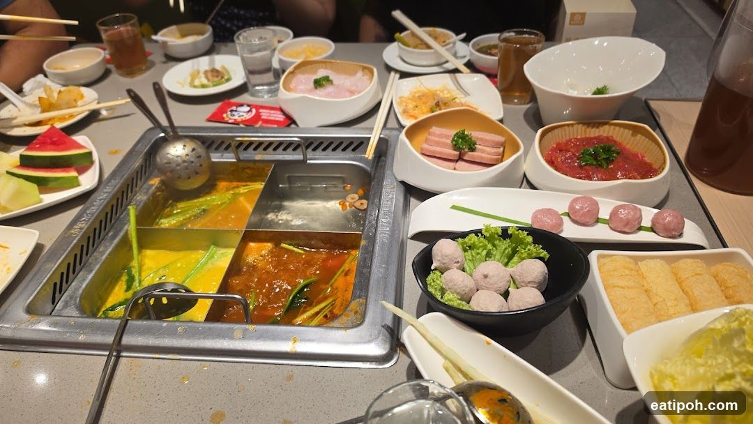 Hot Pot Dining Table