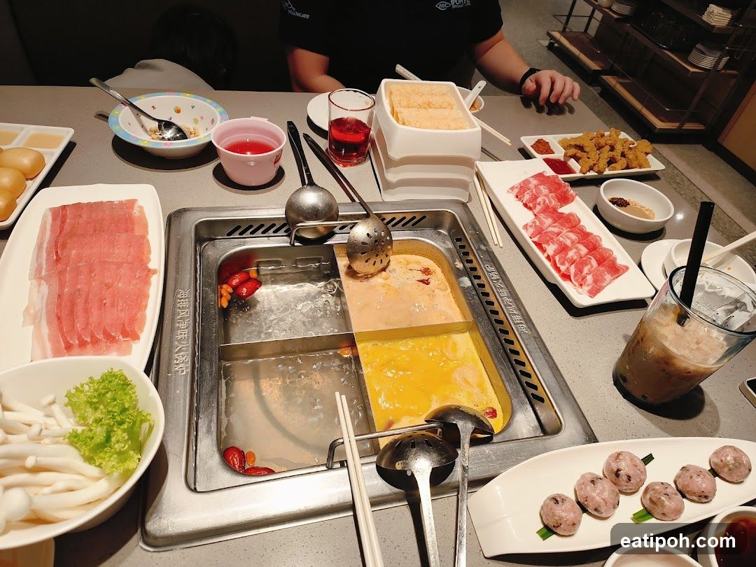Hot Pot Dining Table
