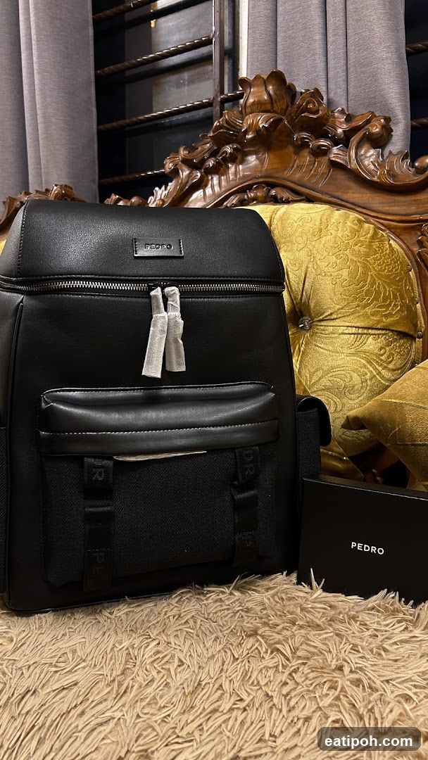 Pedro Backpack Display