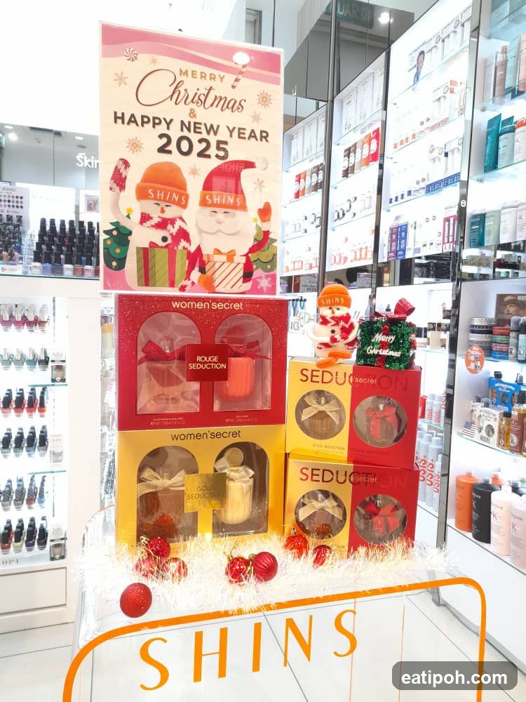 Shins Store Interior Christmas Display