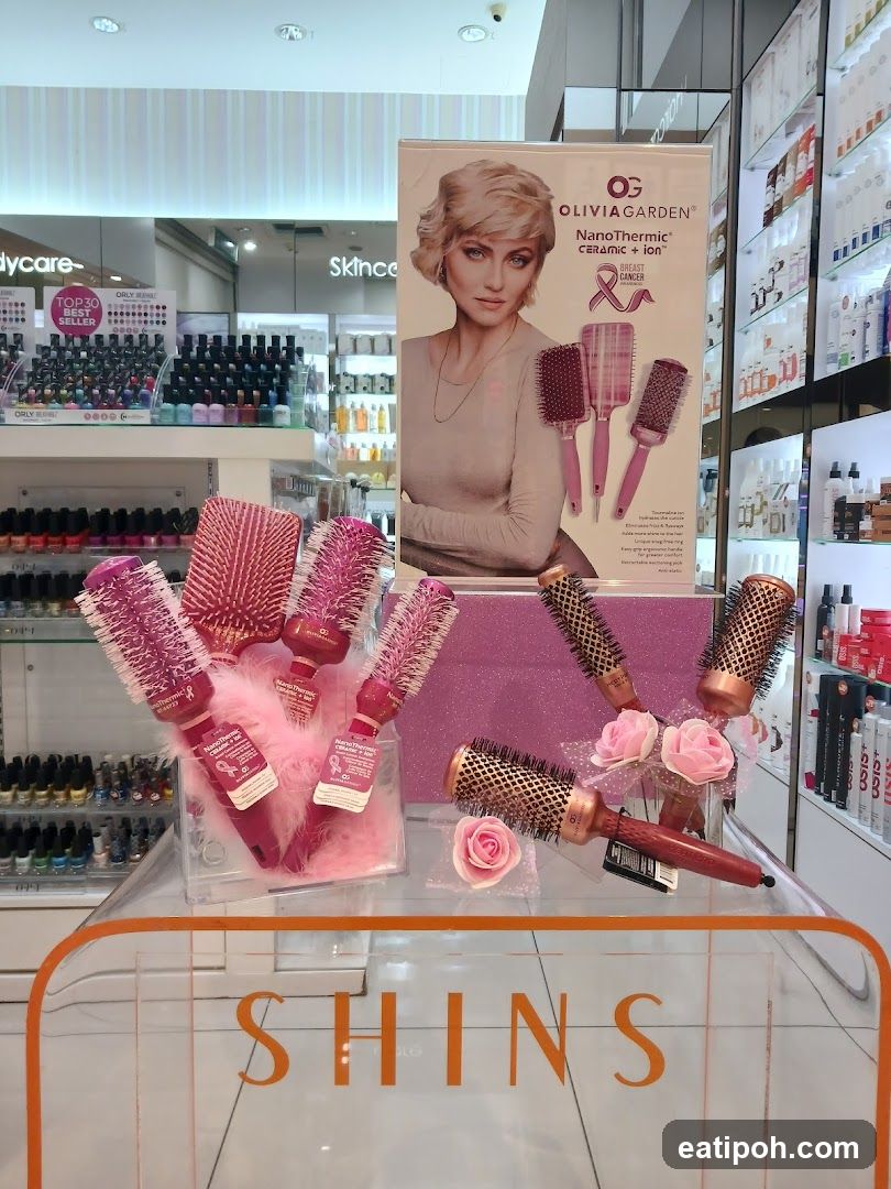 Shins Store Interior Display