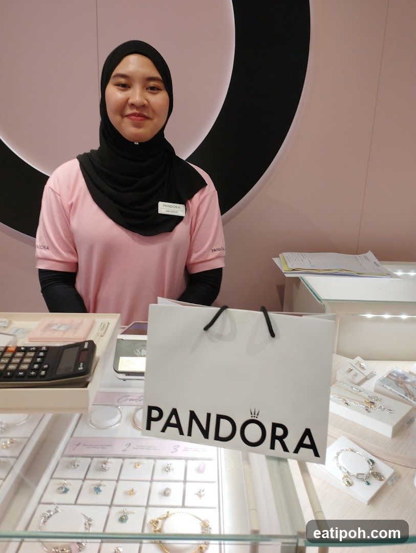 Pandora Store Interior