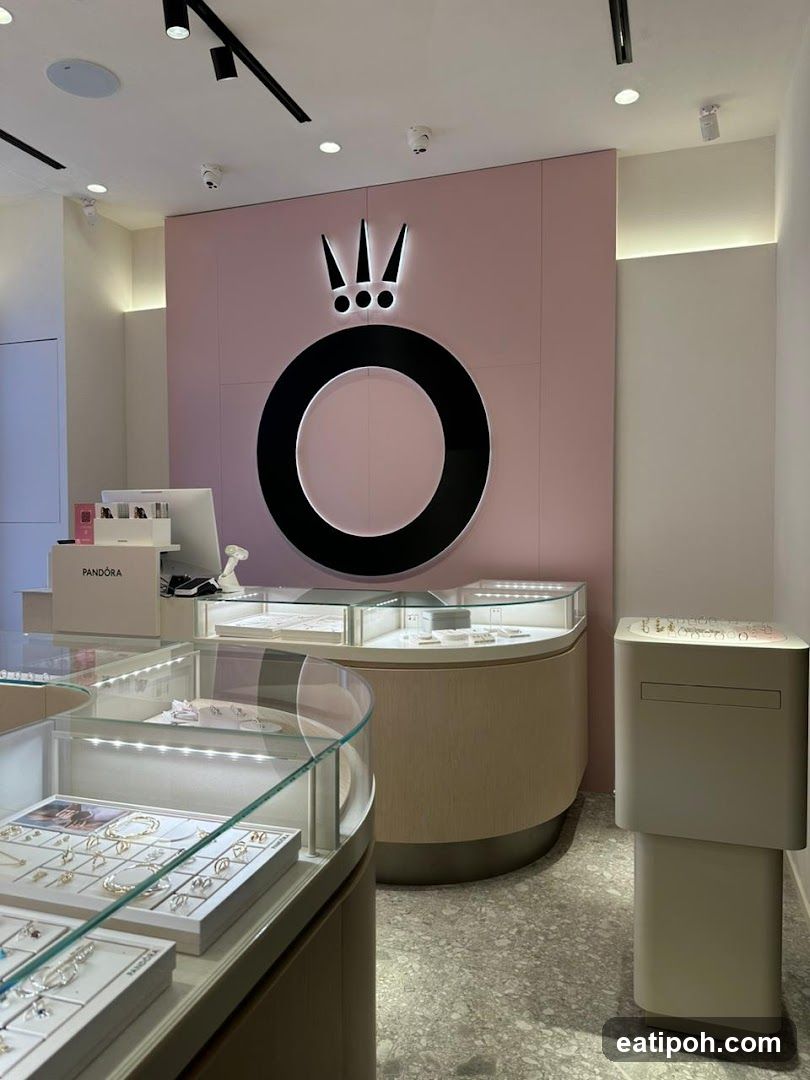 Pandora Store Interior