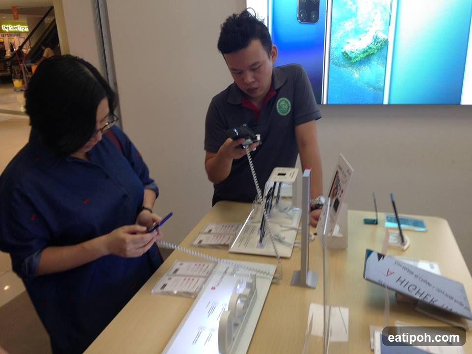 HUAWEI Authorized Experience Store