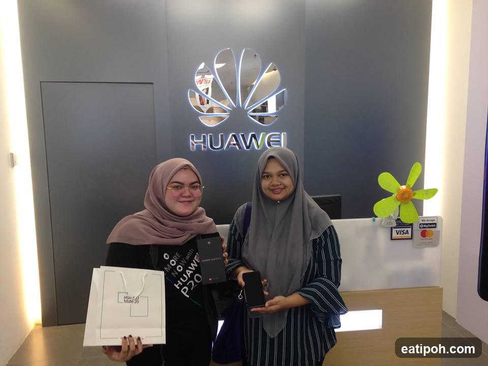 HUAWEI Authorized Experience Store