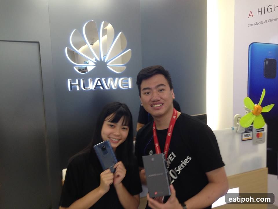 Huawei Store Interior