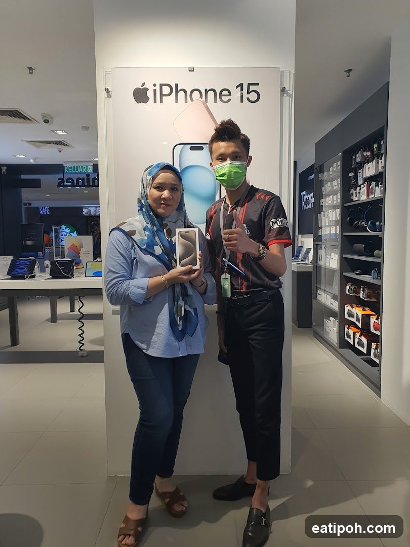 iPhone 15 display