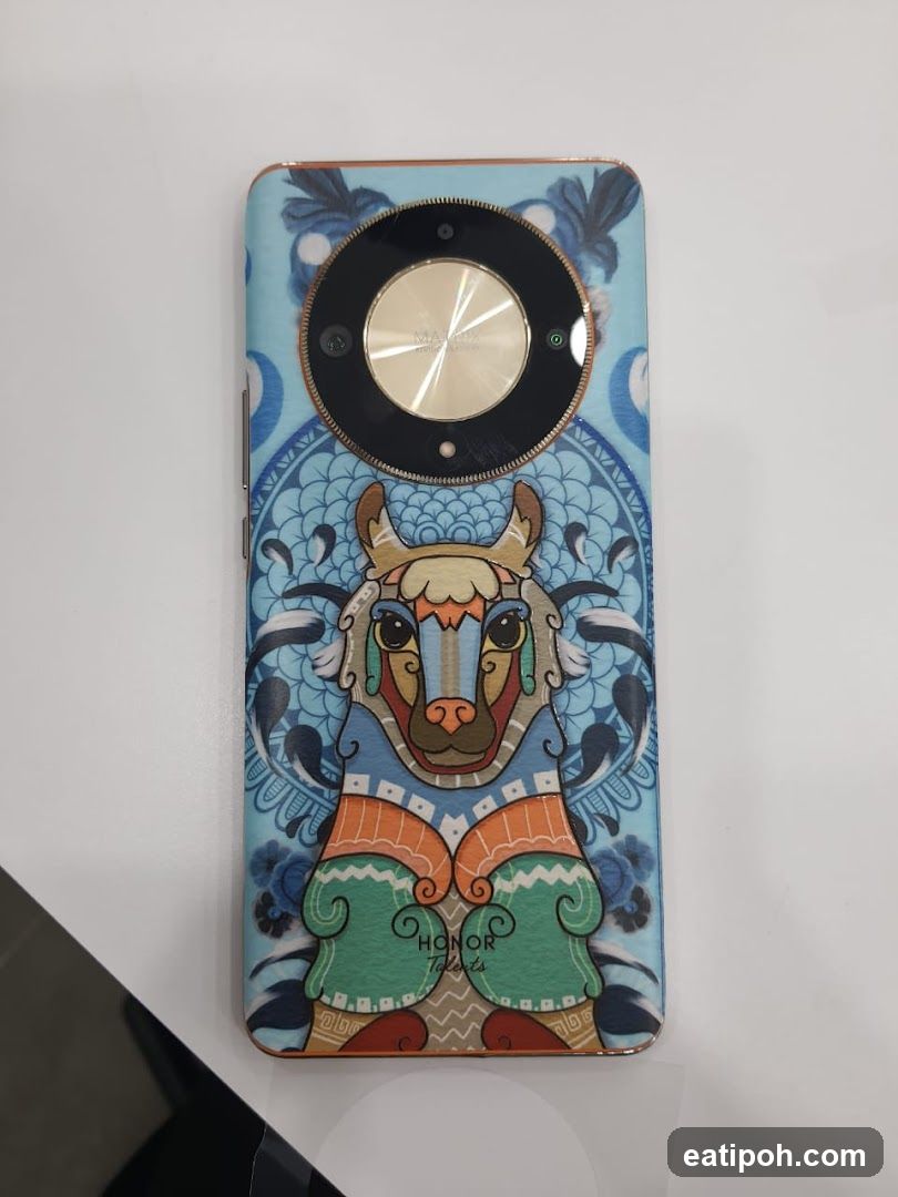Smartphone with decorative back