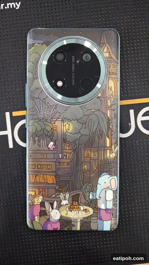 Smartphone with artistic back cover