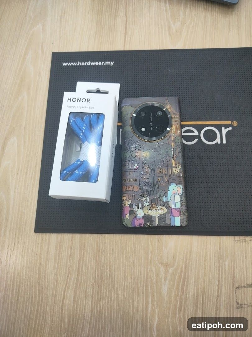 Honor Phone Lanyard and Case