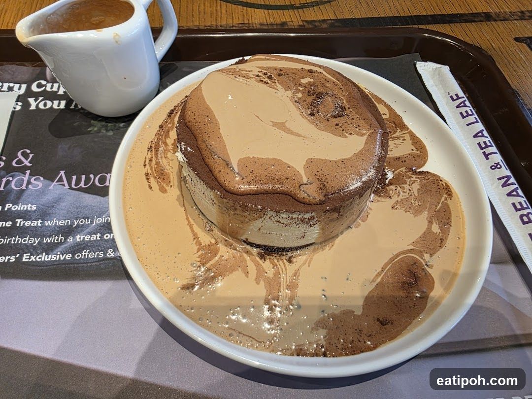 Soufflé Pancake with Sauce