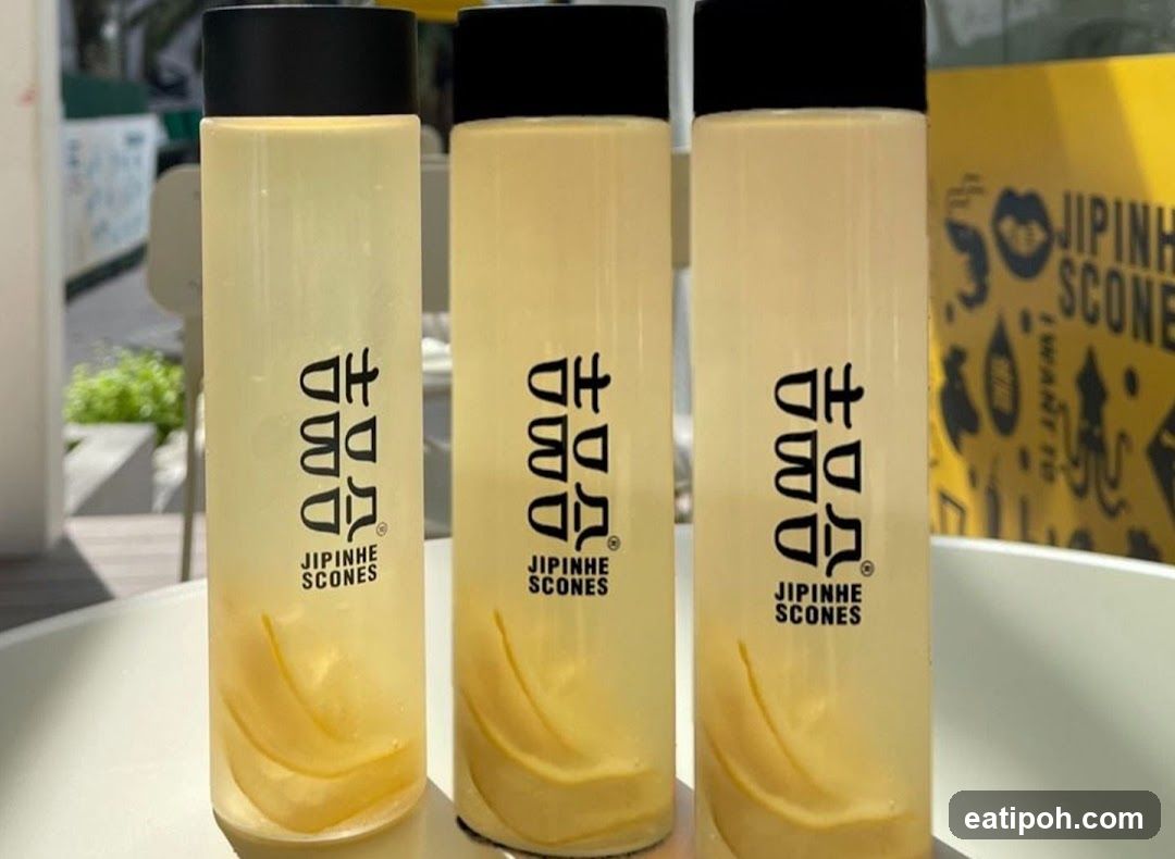 Three bottles of Jipinhe Scones drink