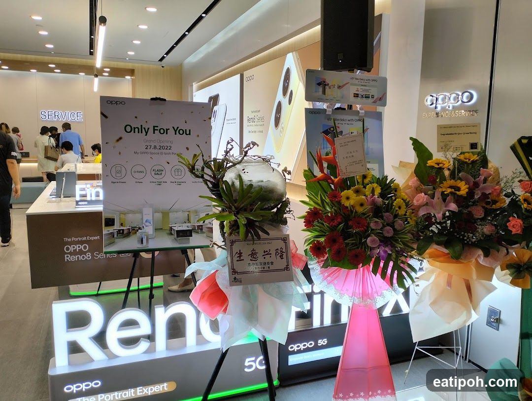 OPPO Store Grand Opening