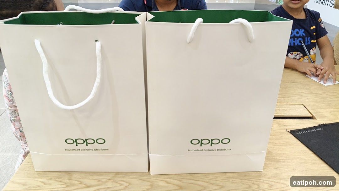 Oppo Shopping Bags