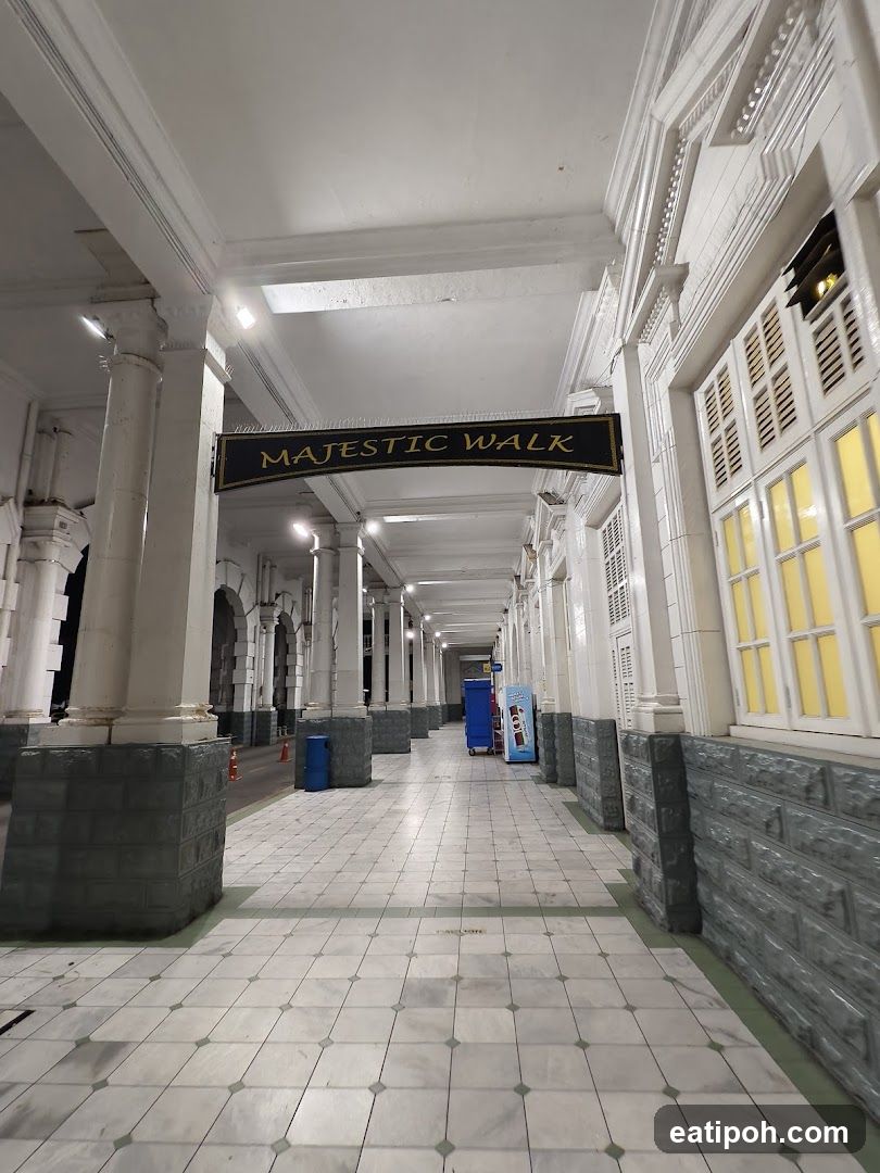 Majestic Walk Corridor