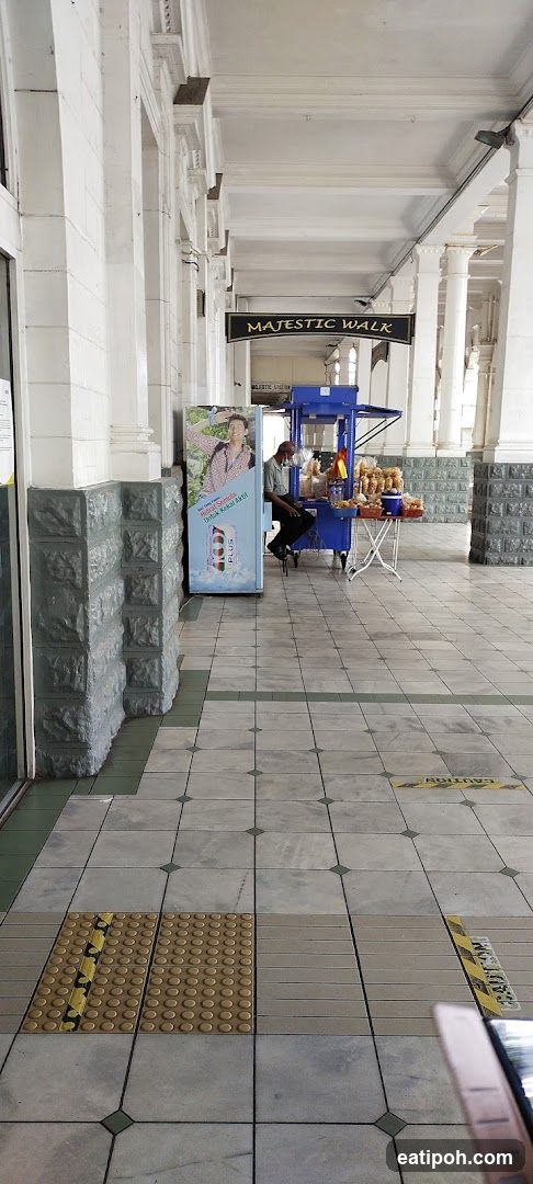 Street vendor with drinks and snacks