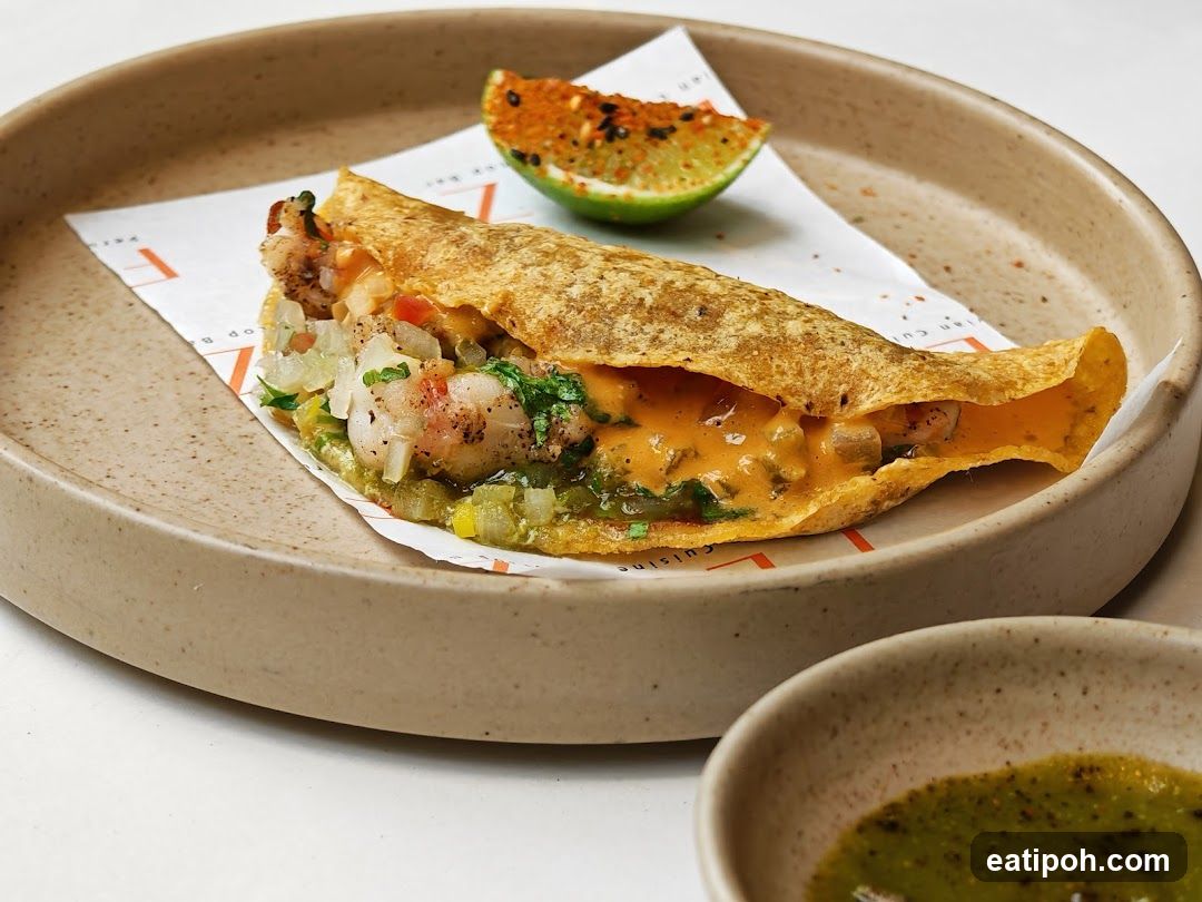 Shrimp Taco with Lime and Sauce
