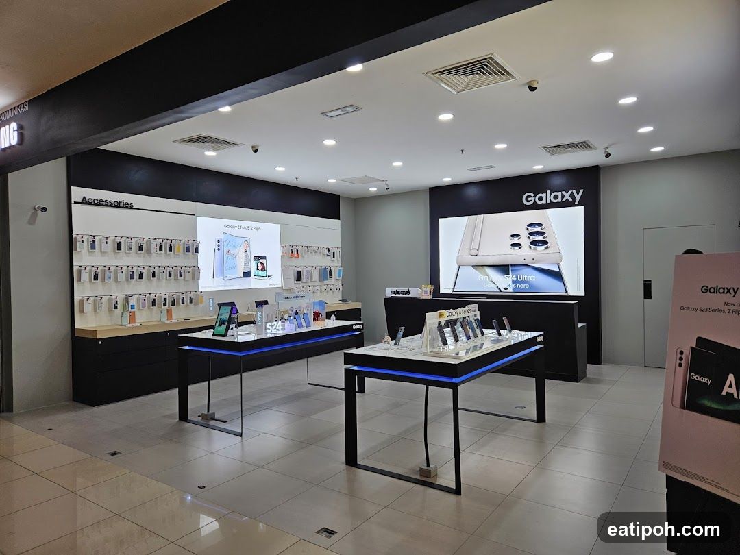 Samsung Galaxy Store Interior