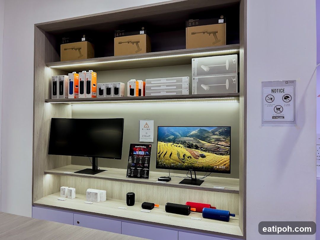 Electronics Display Shelf