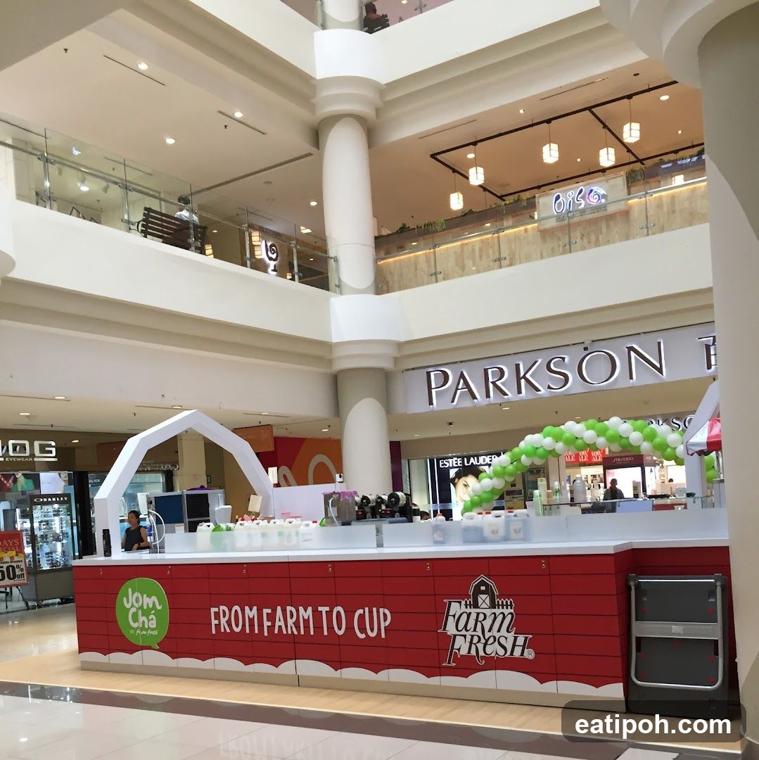 Farm Fresh and Jom Cha Booth