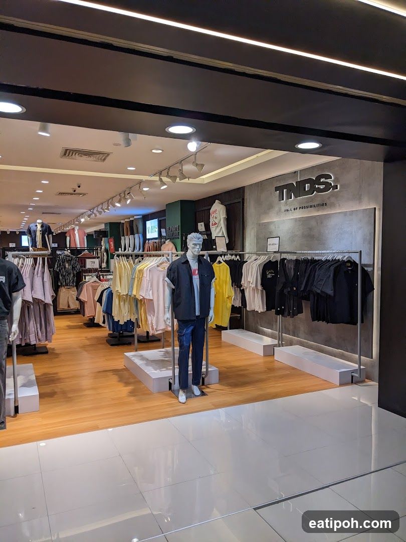 TNDS. Store Interior