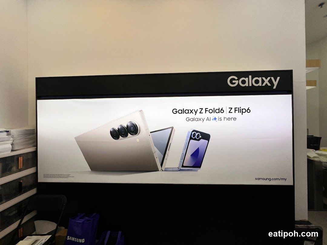 Samsung Galaxy Z Fold6 and Z Flip6 Advertisement
