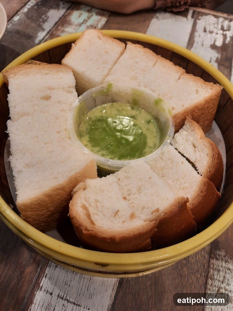 Steamed Bread with Pandan Kaya