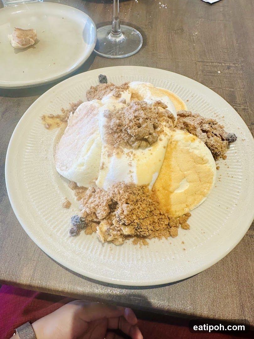 Fluffy Pancakes with Crumble Topping
