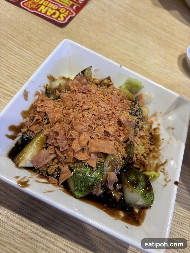 Salad with Crispy Toppings