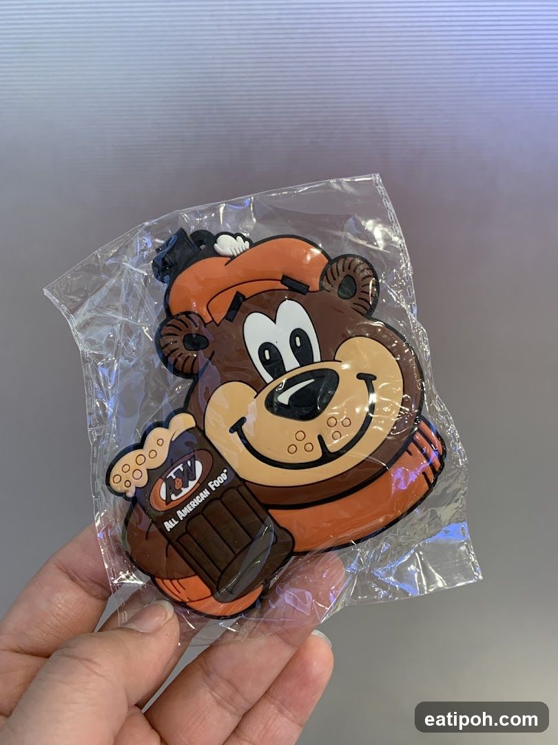 A&W Bear Magnet