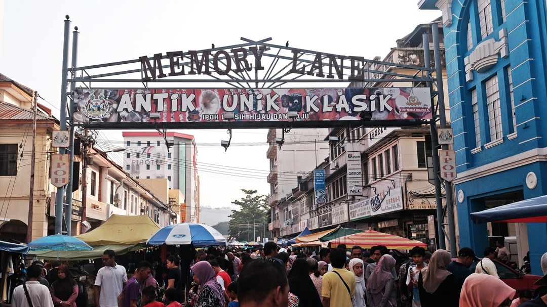 Memory Lane / Pasar Karat Loken